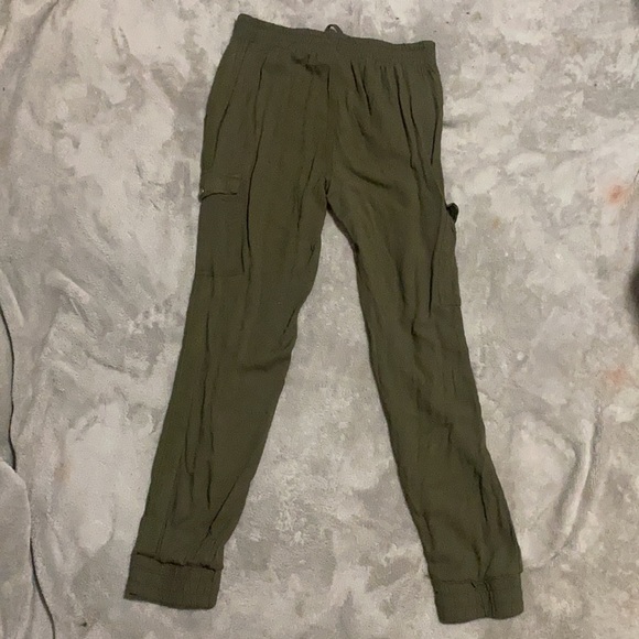 Army green cargo joggers - Picture 3 of 4